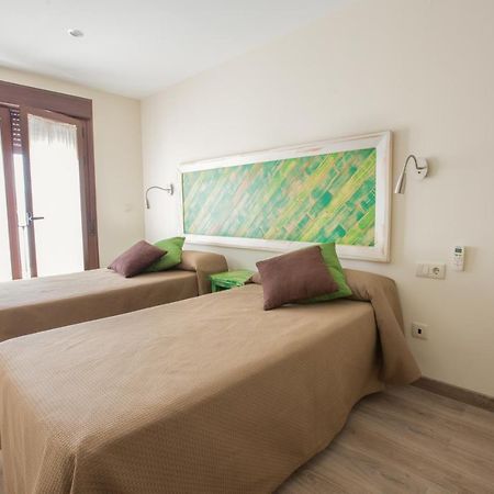 Hostal El Gallo Marbella Bagian luar foto